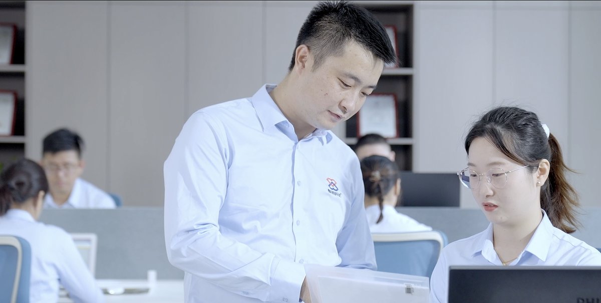 XINCHOR engineering team — technical consultation and project support